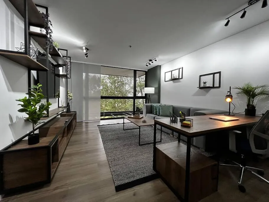 Outstanding And Wide Apartment With Work Station Медельин