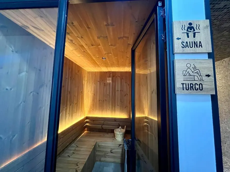 Outstanding And Wide Apartment With Work Station Медельин