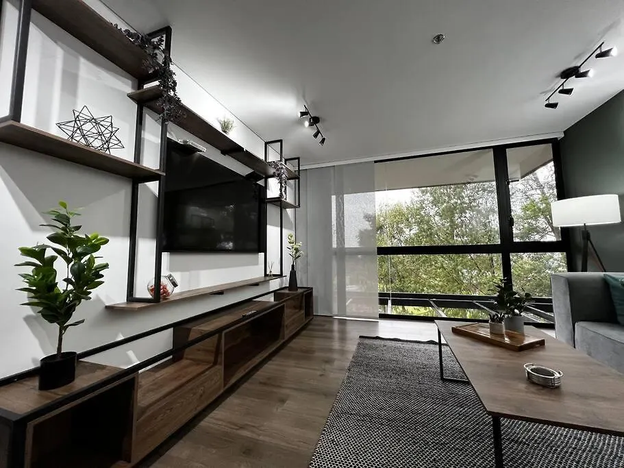 Outstanding And Wide Apartment With Work Station Медельин Колумбия