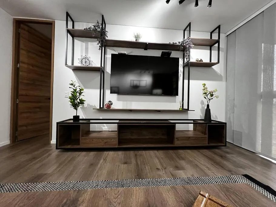 Outstanding And Wide Apartment With Work Station Медельин