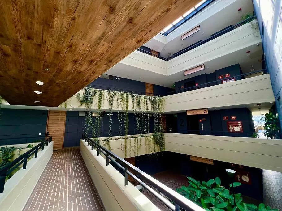 Outstanding And Wide Apartment With Work Station Медельин